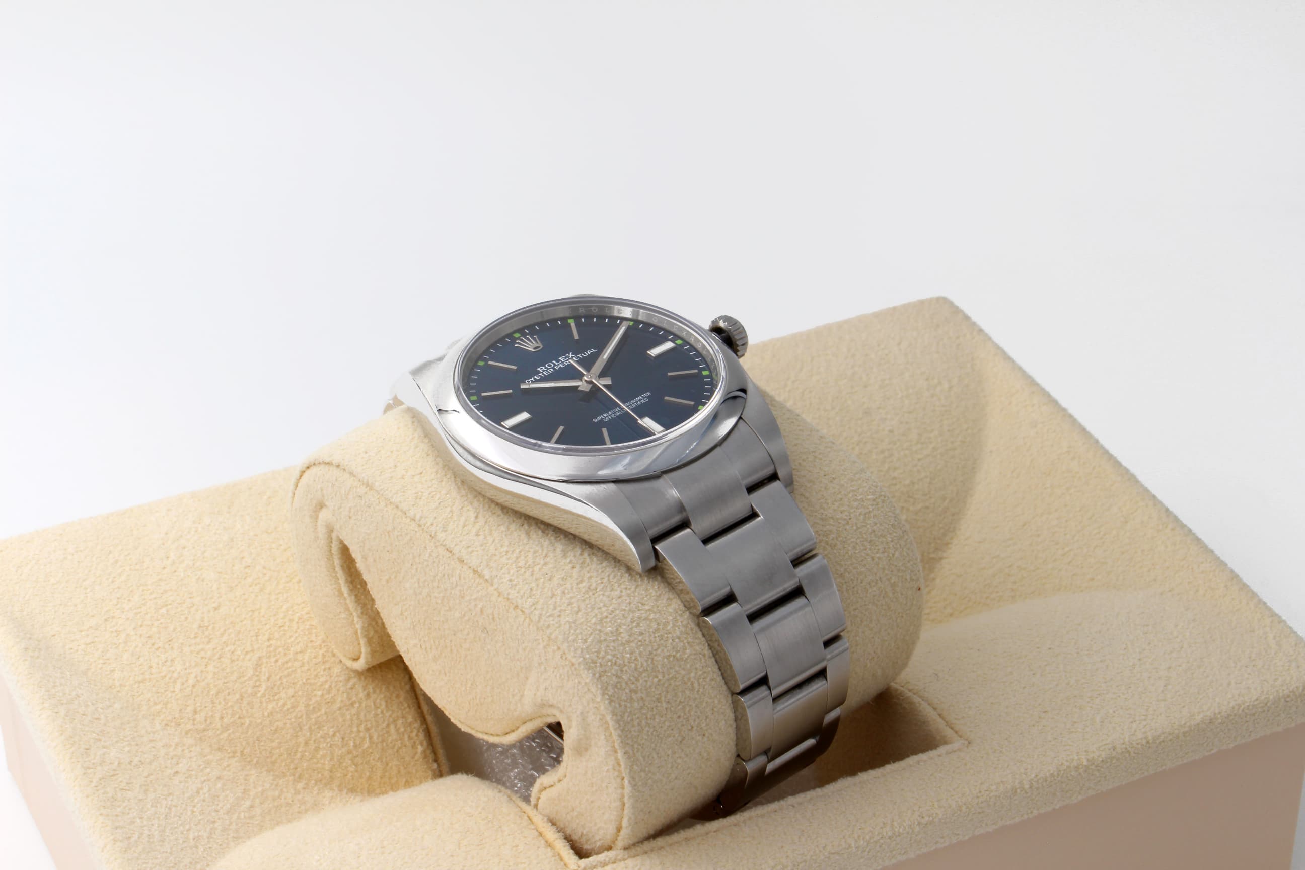 Rolex Oyster Perpetual 114300 cadran bleu de 2019