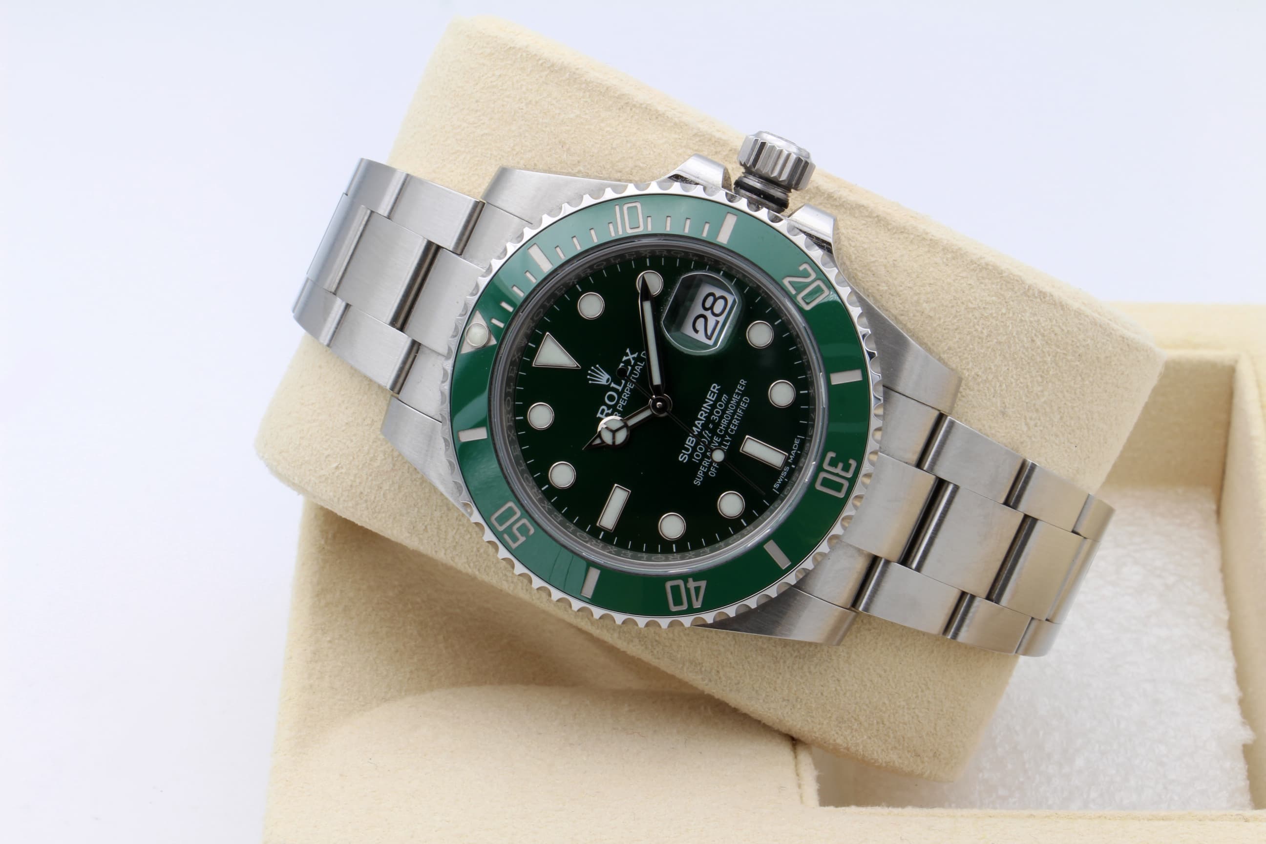 Rolex Submariner 116610LV Hulk