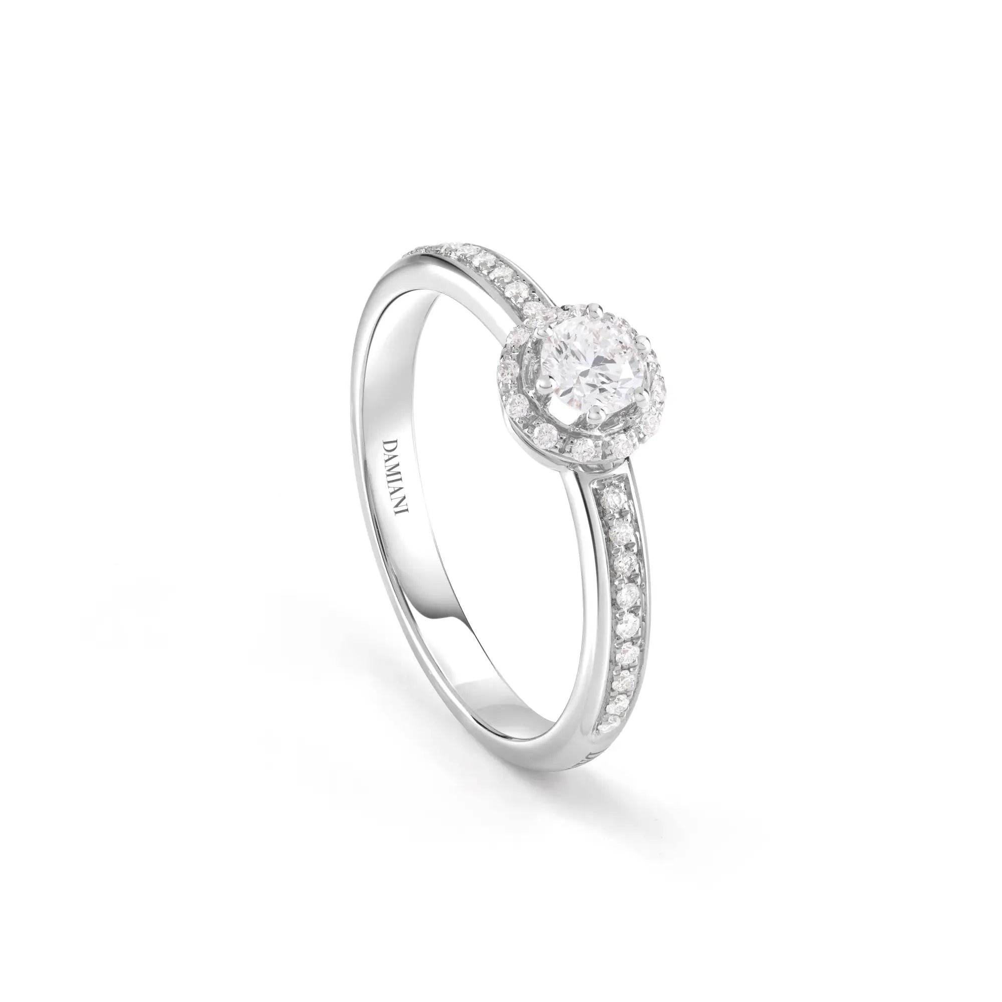 Bague solitaire Minou Full Pavé en or blanc et diamants, Damiani