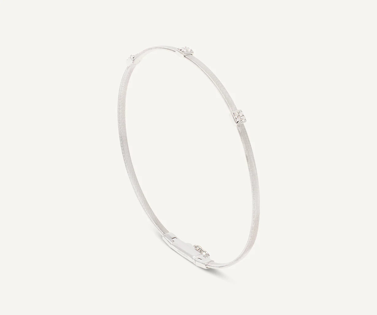 Sottile bracciale con tre pavé di diamanti, Masai, Marco Bicego