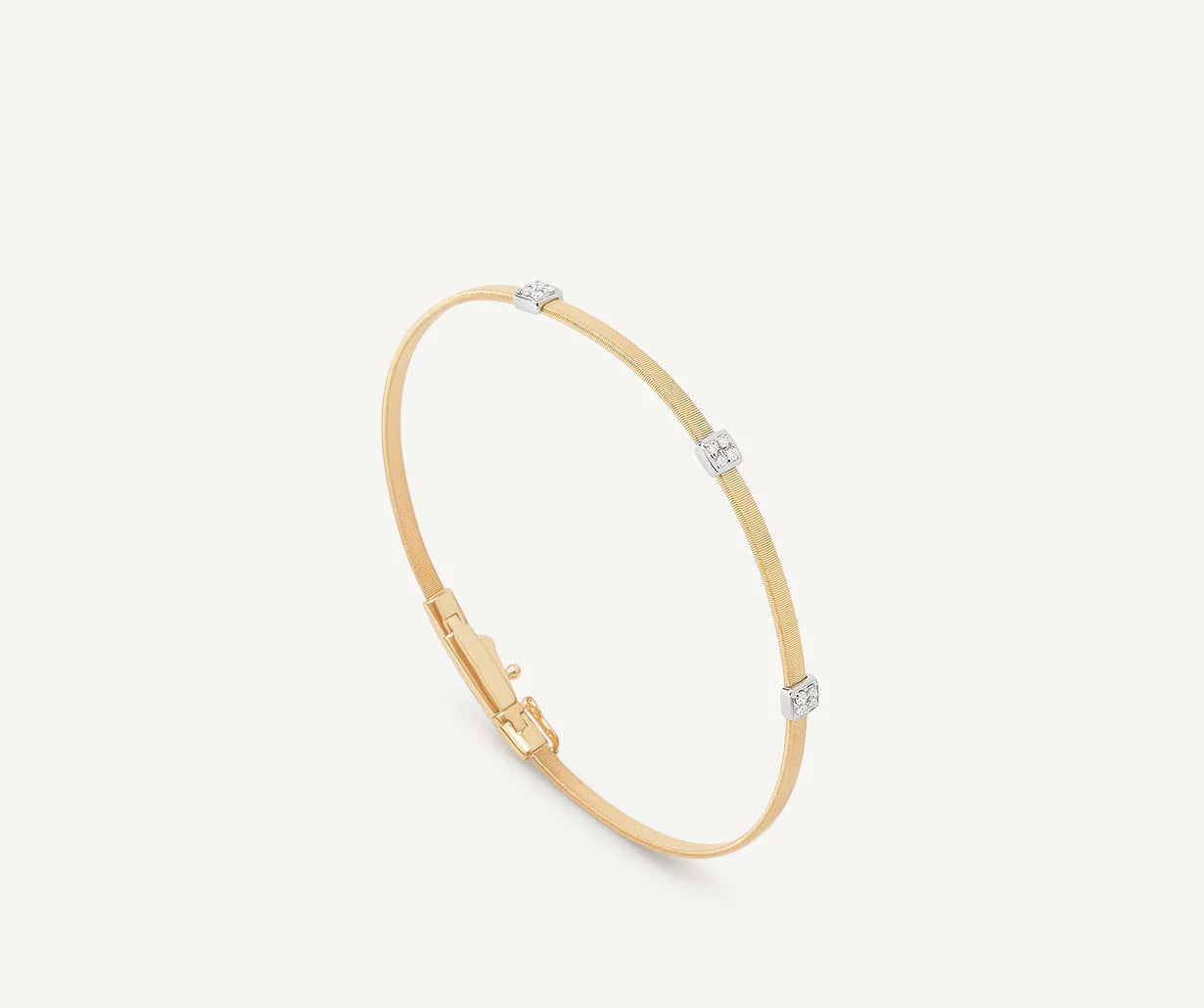 Sottile bracciale con tre pavé di diamanti, Masai, Marco Bicego