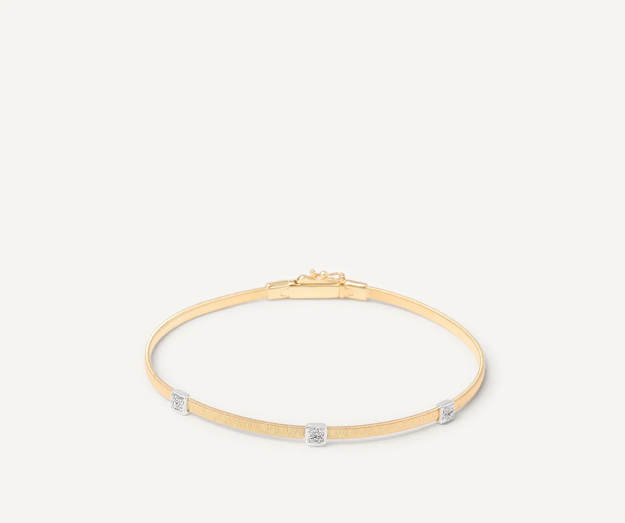 Sottile bracciale con tre pavé di diamanti, Masai, Marco Bicego