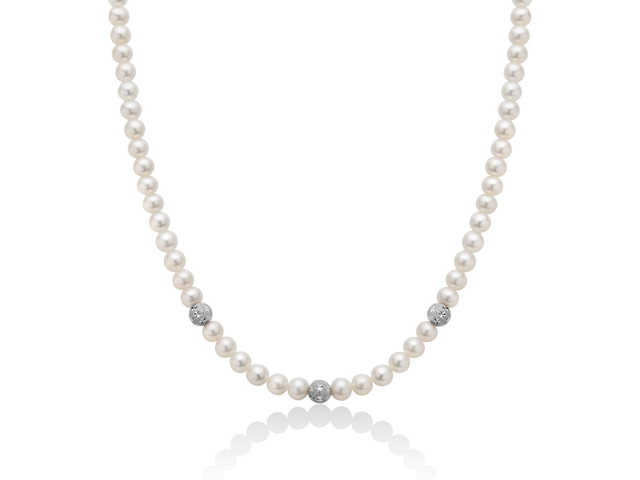 Collier en or blanc et perles, Miluna